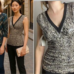 NWT 90s zebra print  v neck t shirt summer top. Shimmer detail